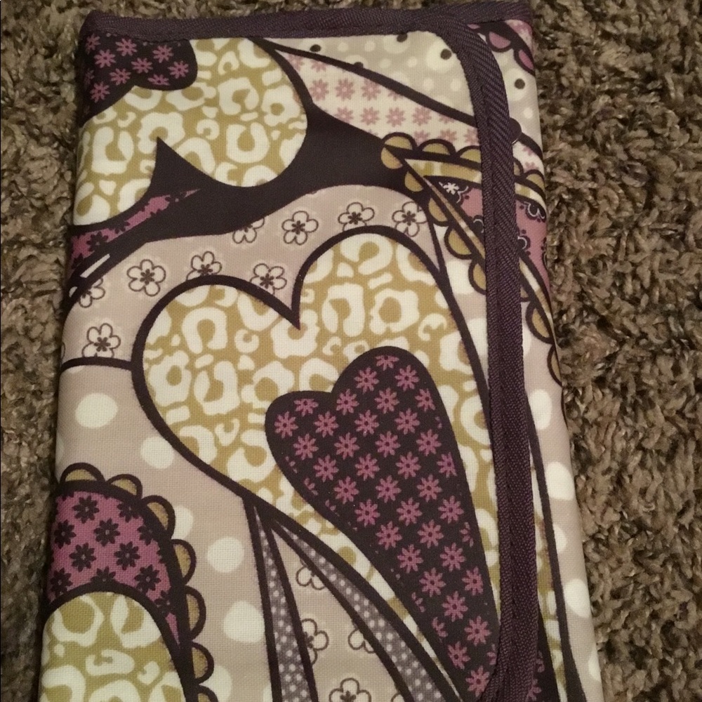 Thirty one trifold note pad with zipper pouch